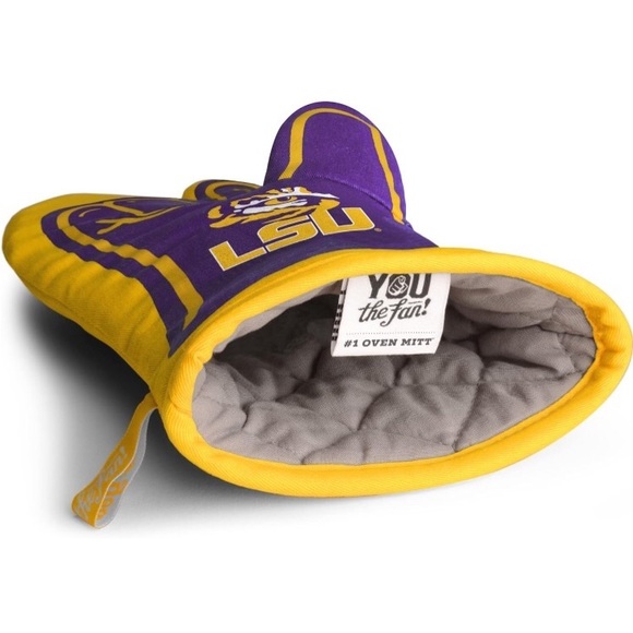 NWT LSU #1 Fan Quilted Oven Mitt Oversized Heat Resistant Grillmaster - Picture 2 of 11